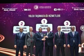 SunExpress’e Hizmet İhracatçıları Birliği’nden ödül_ 2024 hizmet ihracatınd_20251129_014802_0000
