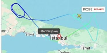 Pegasus Airlines uçağına yıldırım çarptığı iddiası_20251202_224726_0000