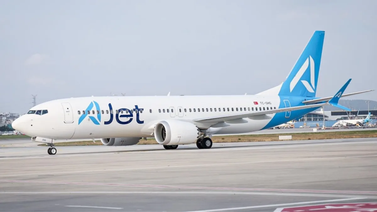 Ajet Boeing 737 MAX 8