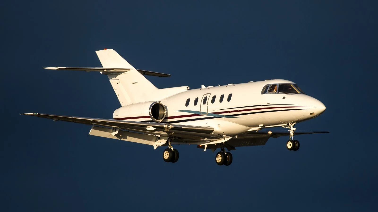 Hawker 800XP 5