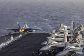 CENTCOM: İran'ı Vurduk, Füze Tesisleri Hedef Alındı thumbnail