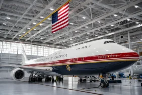 Dünya Air Force One'ı Canlı Takip Etti Air Force One 44