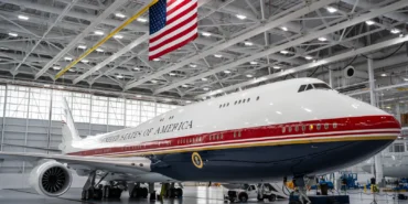 Dünya Air Force One'ı Canlı Takip Etti Air Force One 44