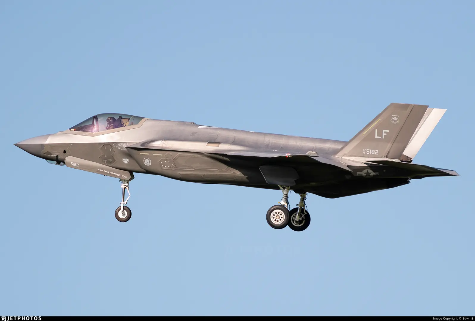 F-35 383