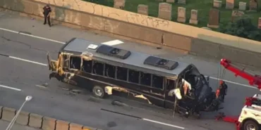 Havayolu Mürettebatını Taşıyan Otobüs Yandı Royal Jordanian 4