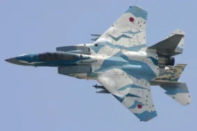 Japonya'da F-15 Acil İniş Gerçekleştirdi f-15
