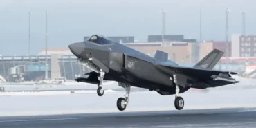Norveç Milli Takımı, F-35'lerle Karşılandı f-35 a