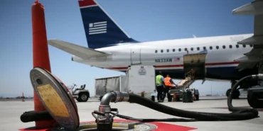 Uçak Bileti Fiyatlarının Zamlanması Muhtemel: Brent Petrol Yine 100 Doları Geçti jet yakıt 5