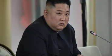 Kuzey Kore Lideri, Orduyu Denetledi kim jong 4