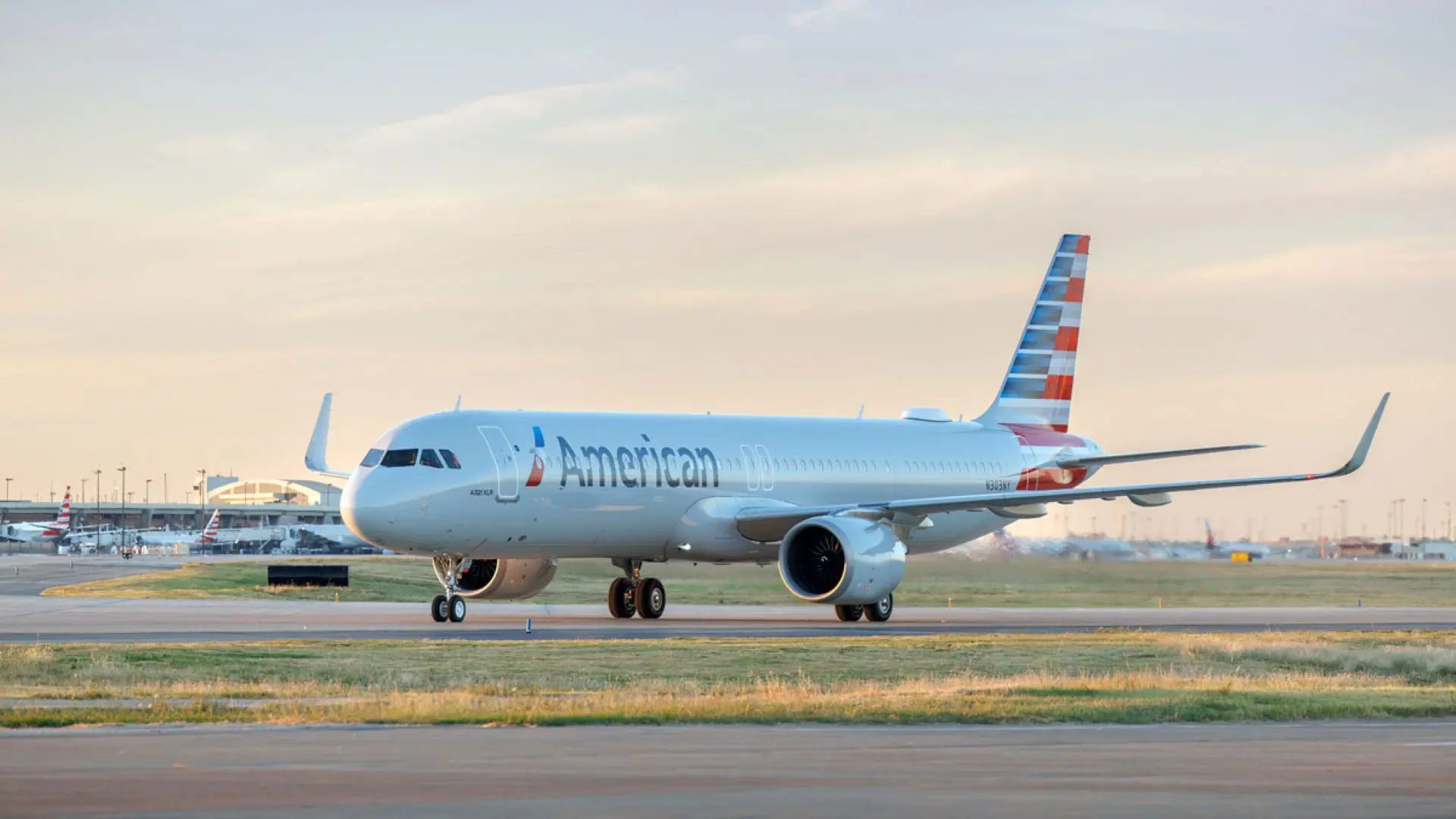 American Airlines 4