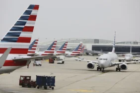 Uçakta Bilgisayar Alev Aldı! American Airlines hava yolları 5