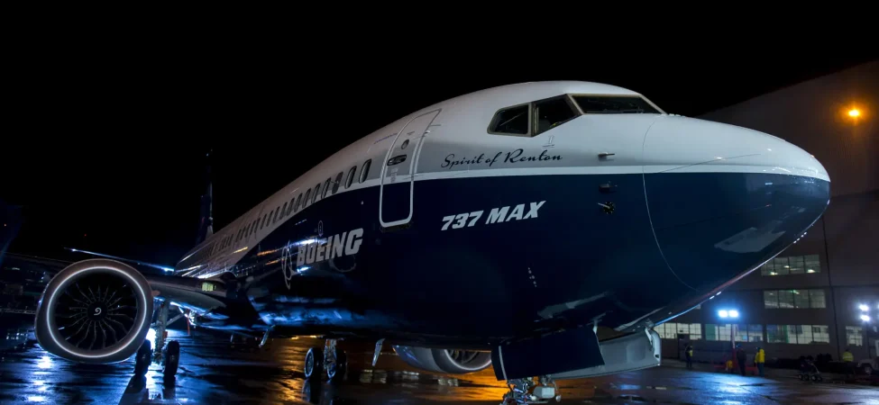 737 MAX