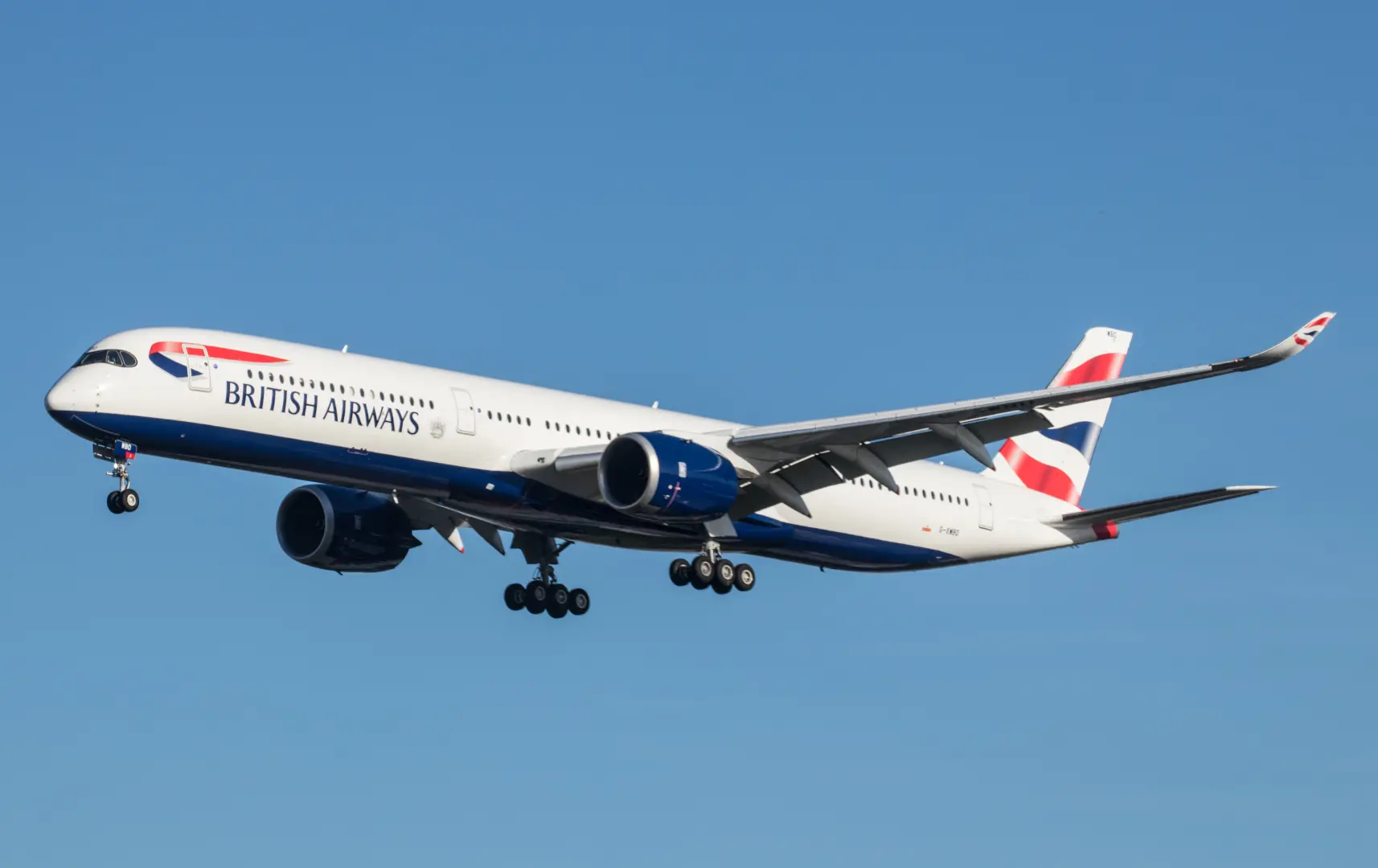 British Airways Uçağının Tahliye Kaydırağı Açıldı British Airways