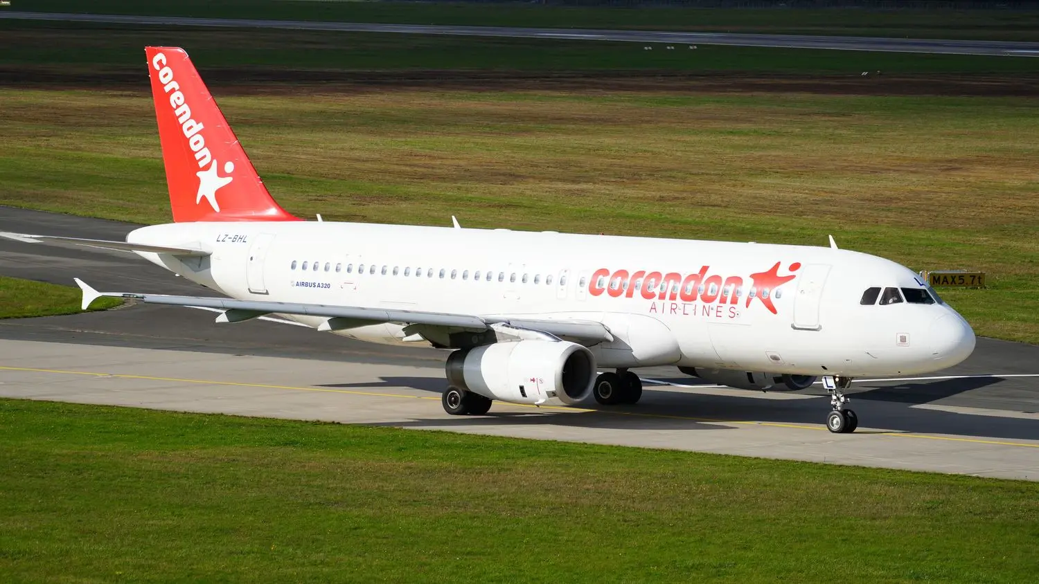 Corendon Airlines Uçağı Kayseri'ye Acil İniş Yaptı Corendon Airlines