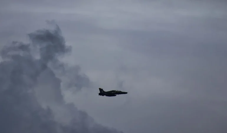 İngiltere'de T2 Hawk Düştü T2 Hawk