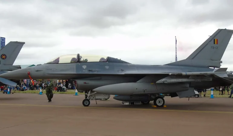Belçika F-16