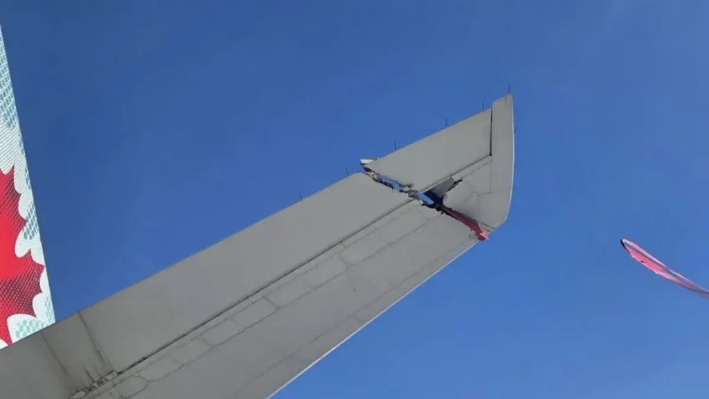 Los Angeles Havalimanı’nda Delta A350’nin Kanat Ucu Air Canada 777’ye Çarptı