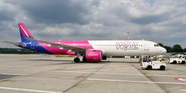 Wizz Air Airbus A321neo uçağı Krakov Havalimanı'nda