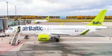 airBaltic Airbus A220-300 Riga Havalimanı'nda