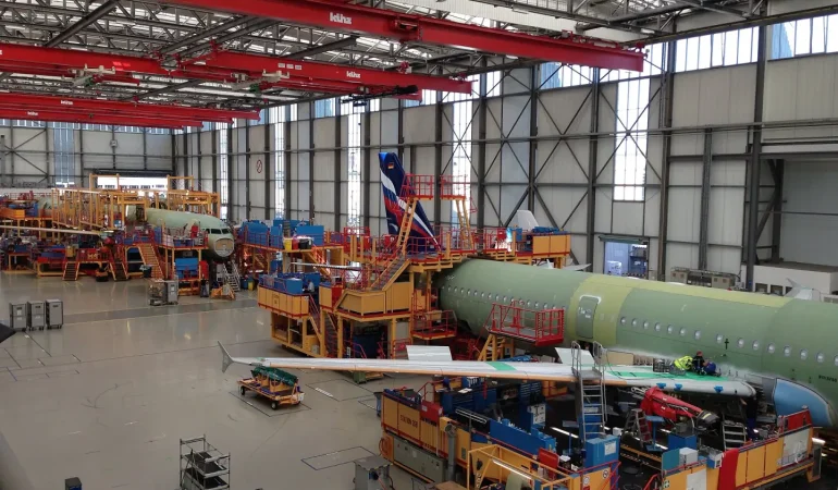 Airbus'ın Hamburg'daki A321 son montaj hattı
