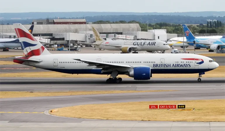 British Airways'in Chicago Uçağı İrlanda Üzerinde Acil Durum İlan Etti British Airways Boeing 777-200ER G-VIIA