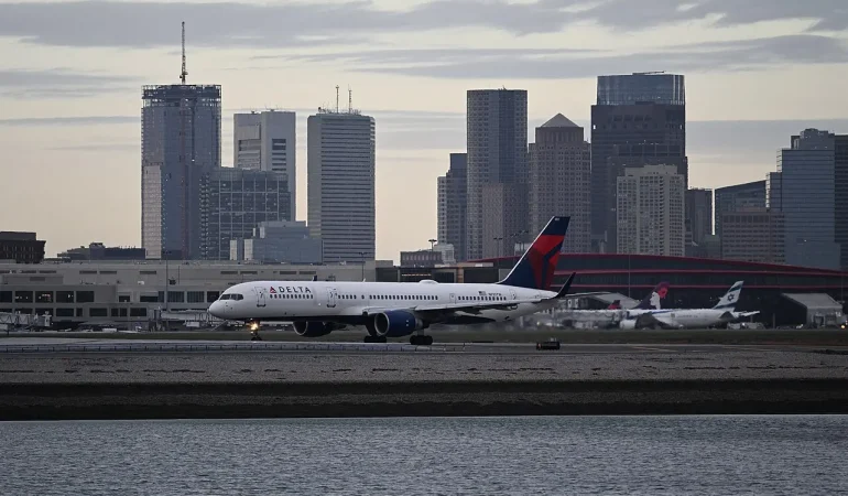 Delta Air Lines Boeing 757-200 Boston Logan Havalimanı'nda