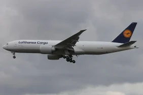 Lufthansa Cargo Kış Tarifesini Açıkladı: İstanbul Boeing 777F Ağında Kalıcı Hale Geliyor Lufthansa Cargo'ya ait Boeing 777F kargo uçağı
