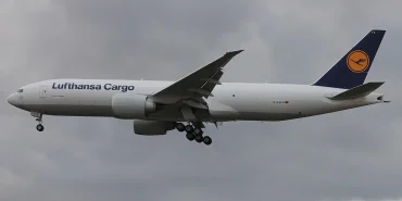 Lufthansa Cargo Kış Tarifesini Açıkladı: İstanbul Boeing 777F Ağında Kalıcı Hale Geliyor Lufthansa Cargo'ya ait Boeing 777F kargo uçağı