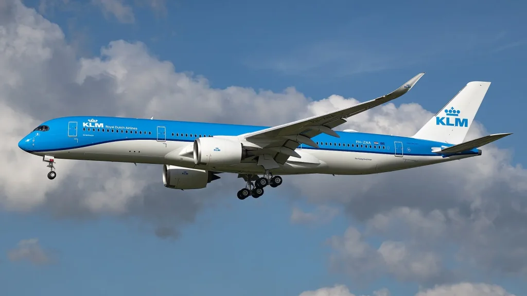 KLM Airbus A350-900 PH-ZNA