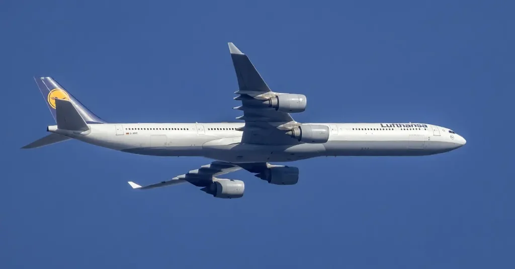Lufthansa Airbus A340-600 D-AIHZ