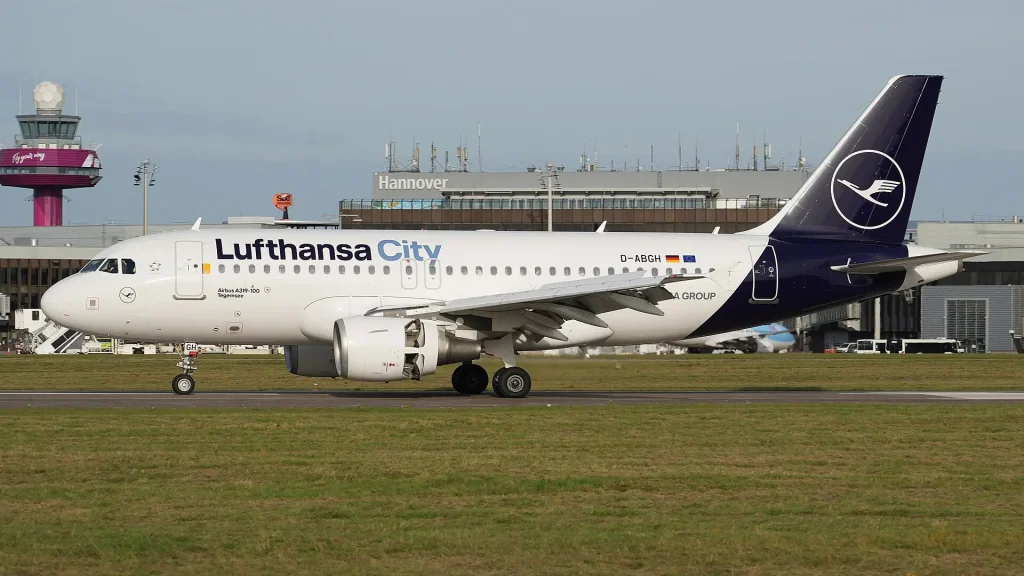 Lufthansa City Airlines'a ait Airbus A319