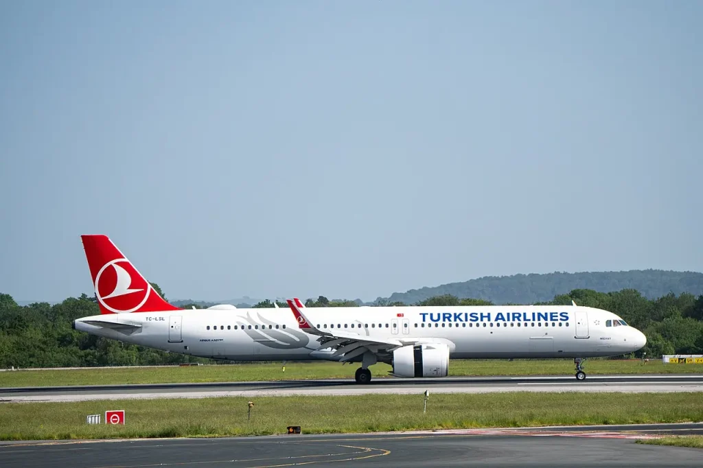 Türk Hava Yolları Airbus A321neo TC-LSL