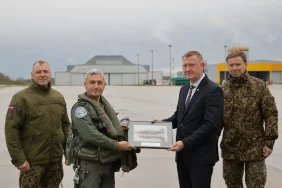 turk f 16larina avrupadan bir tesekkur daha letonya savunma bakani